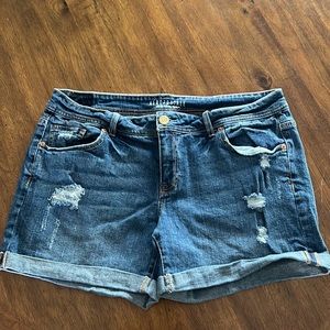 Like New Aeropostale sporty denim boyfriend shorts Sz 12.